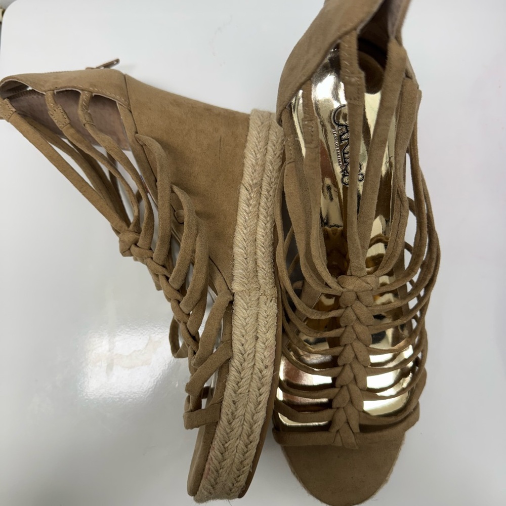 NWT Carlos by Carlos Santana Wedges